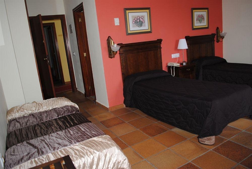 Hotel La Palmosa Alcalá de los Gazules Exterior foto