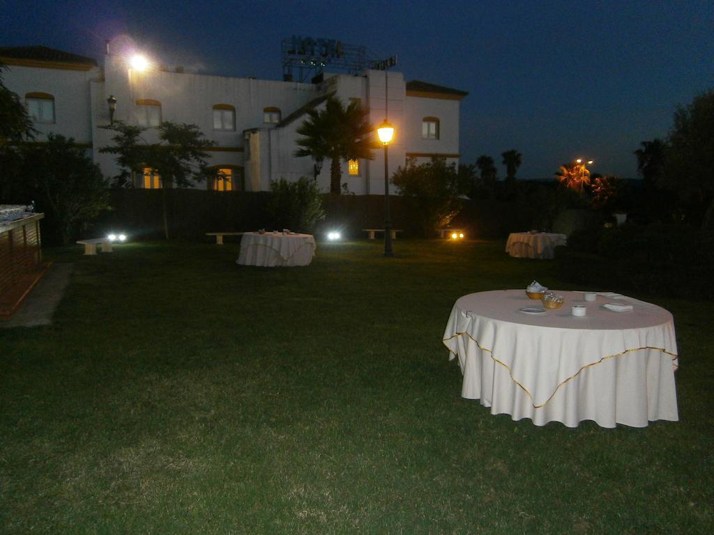 Hotel La Palmosa Alcalá de los Gazules Exterior foto